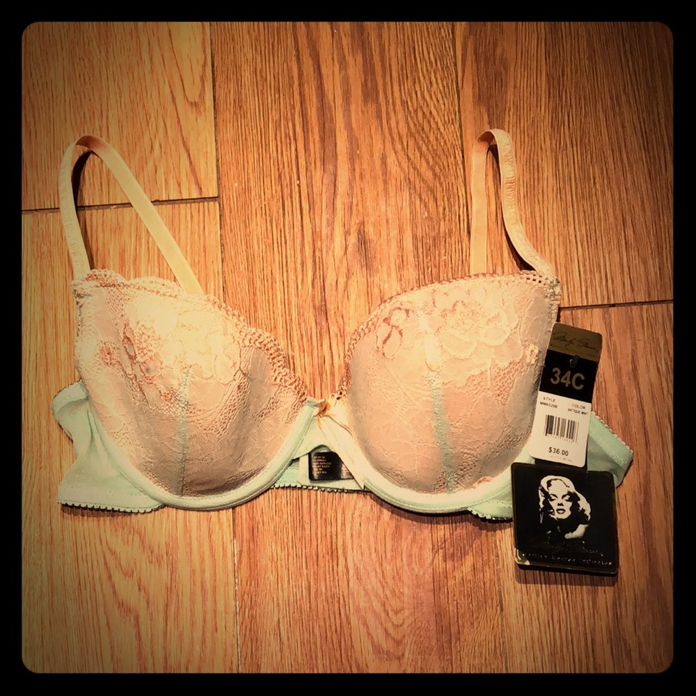 Marilyn Monroe lace bra 34C